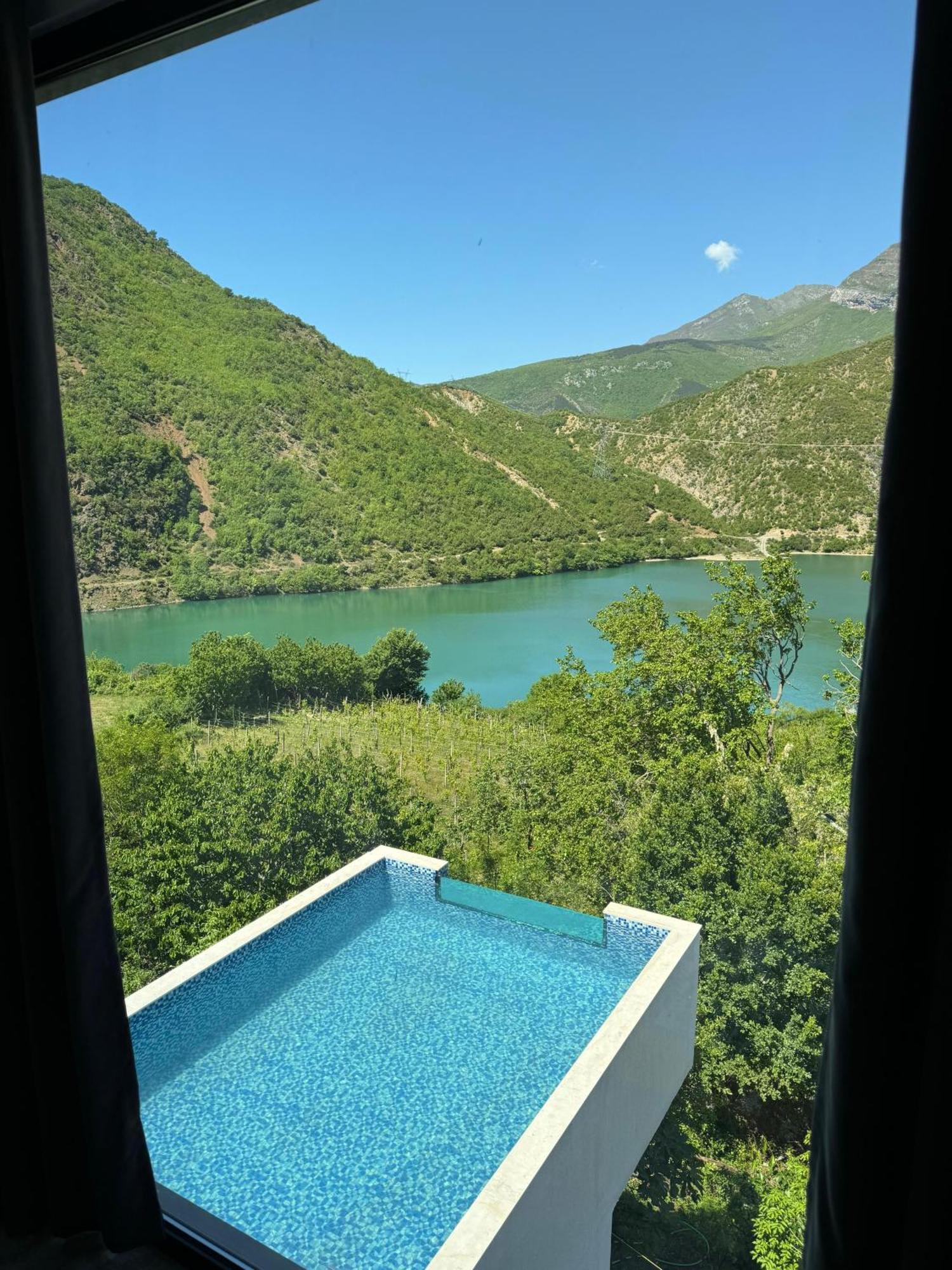 Koman Paradise By Romina Shkodër Exteriér fotografie